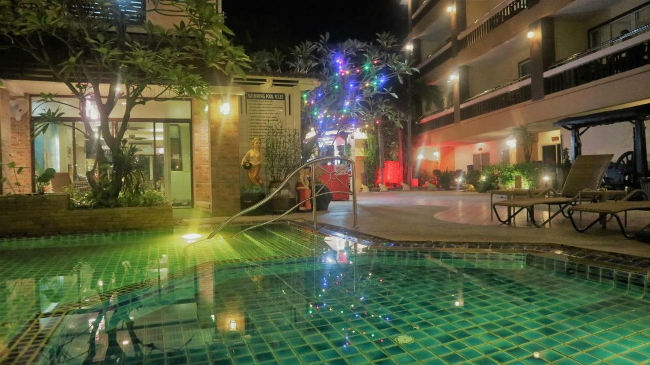 Aiyaree Place Hotel Sha Plus Jomtien Beach Exterior photo